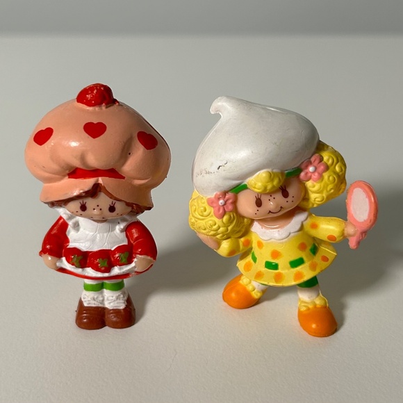 Vintage 80s Strawberry Shortcake Figurines Vinyl Set of 4 (zz28) - Picture 4 of 6